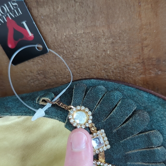 FINAL SALE 🆕🌿GIORGIO GALASSI SUEDE PUMPS🌿 - Picture 9 of 12